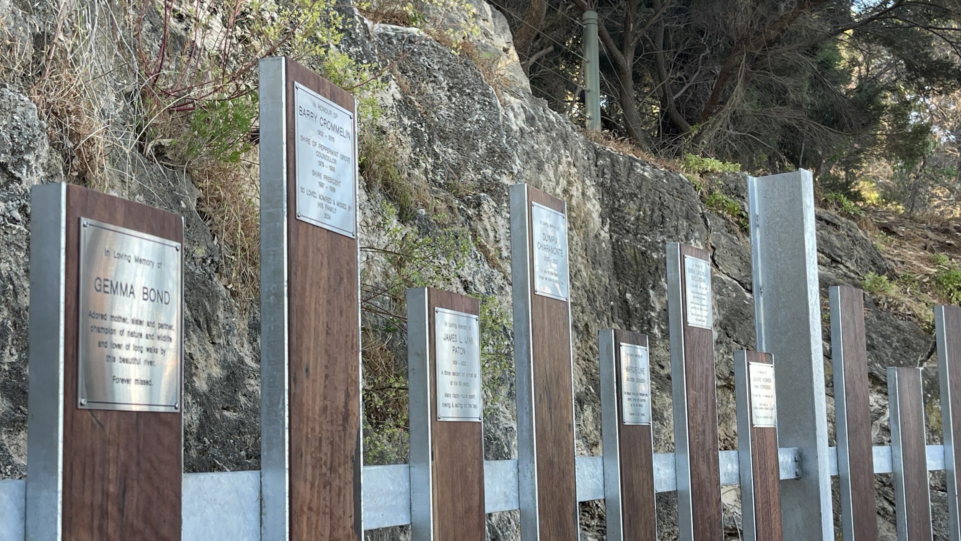 Memorial Wall on the banks of Freshwater bay 3